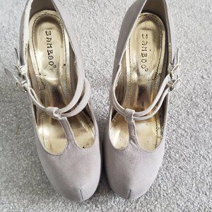 Bamboo Gray Heels